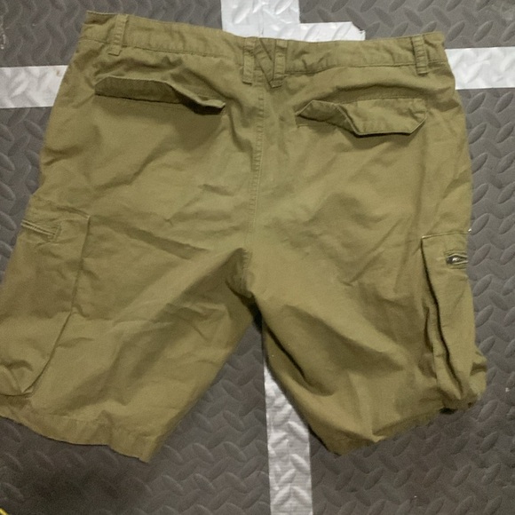 Nike Men’s woven performance cargo shorts, olive green, size 32 - Picture 3 of 6